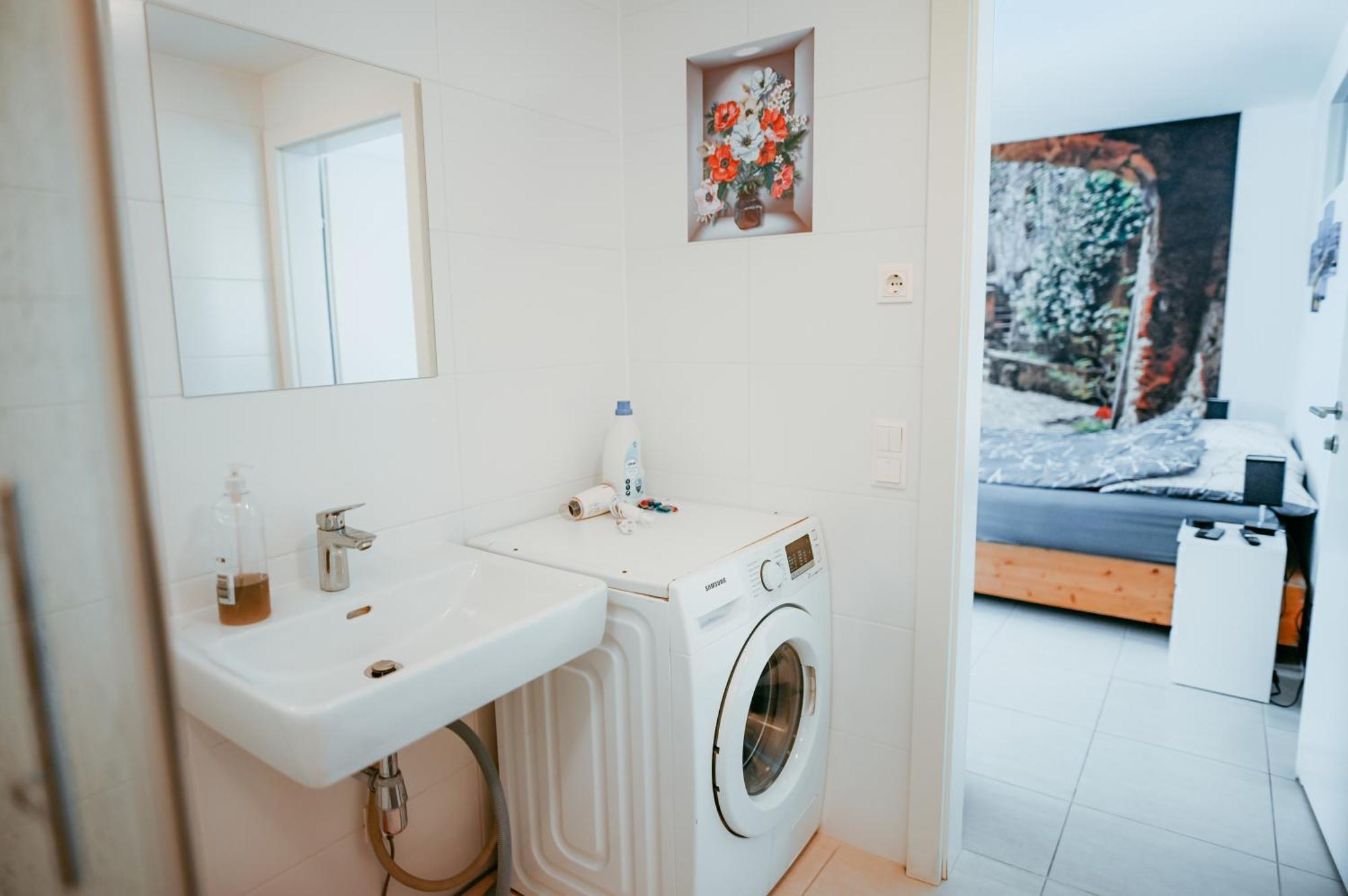 Danube Island Apartment 3 Відень Екстер'єр фото
